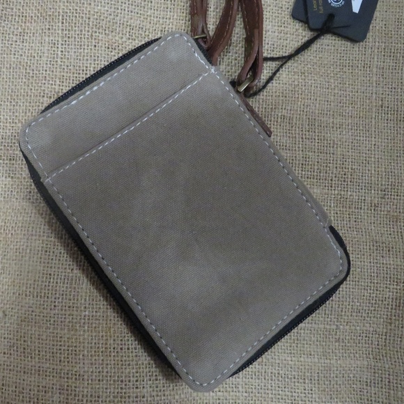NWT Mona B Sunny Wristlet - Picture 5 of 7